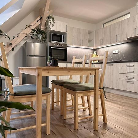 Apartmany Monastery Suites Zirec Dvůr Králové nad Labem Exteriér fotografie