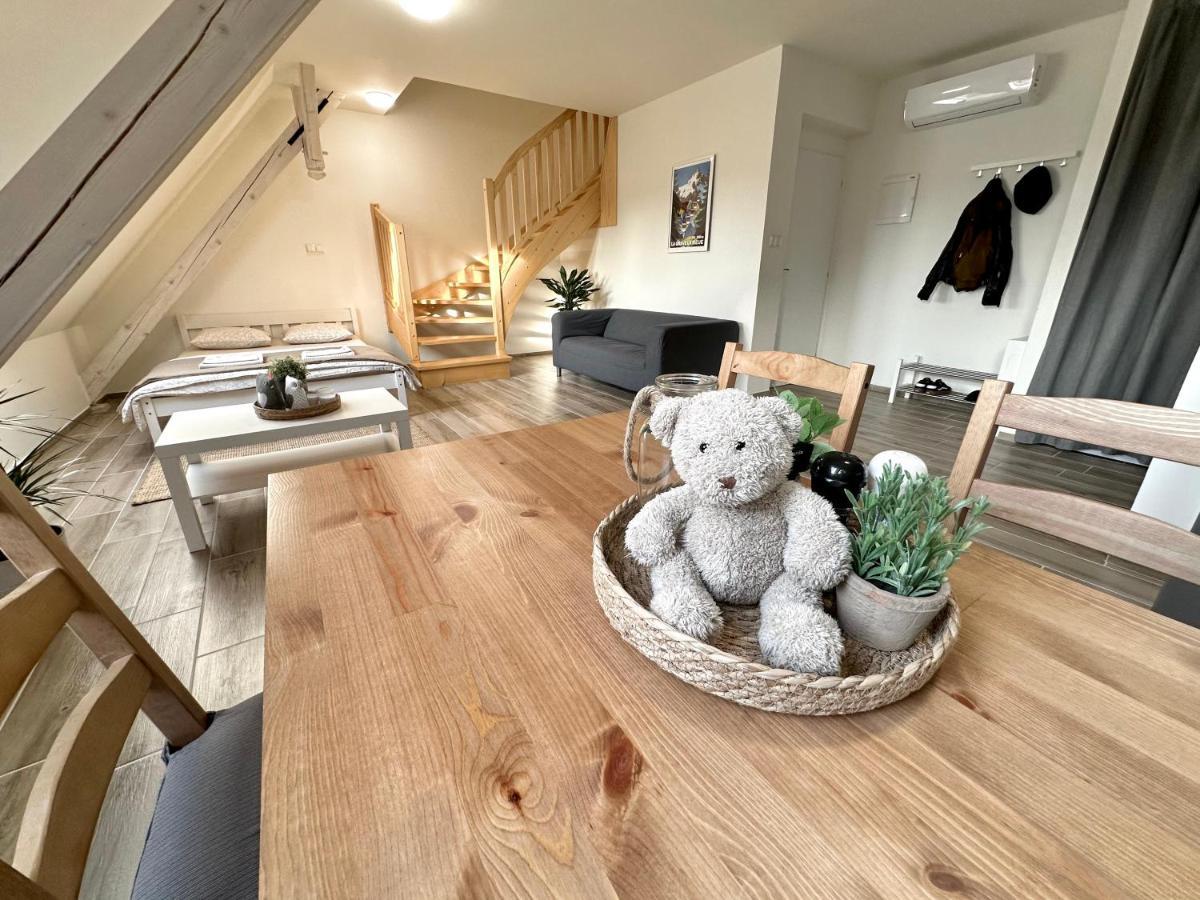 Apartmany Monastery Suites Zirec Dvůr Králové nad Labem Exteriér fotografie