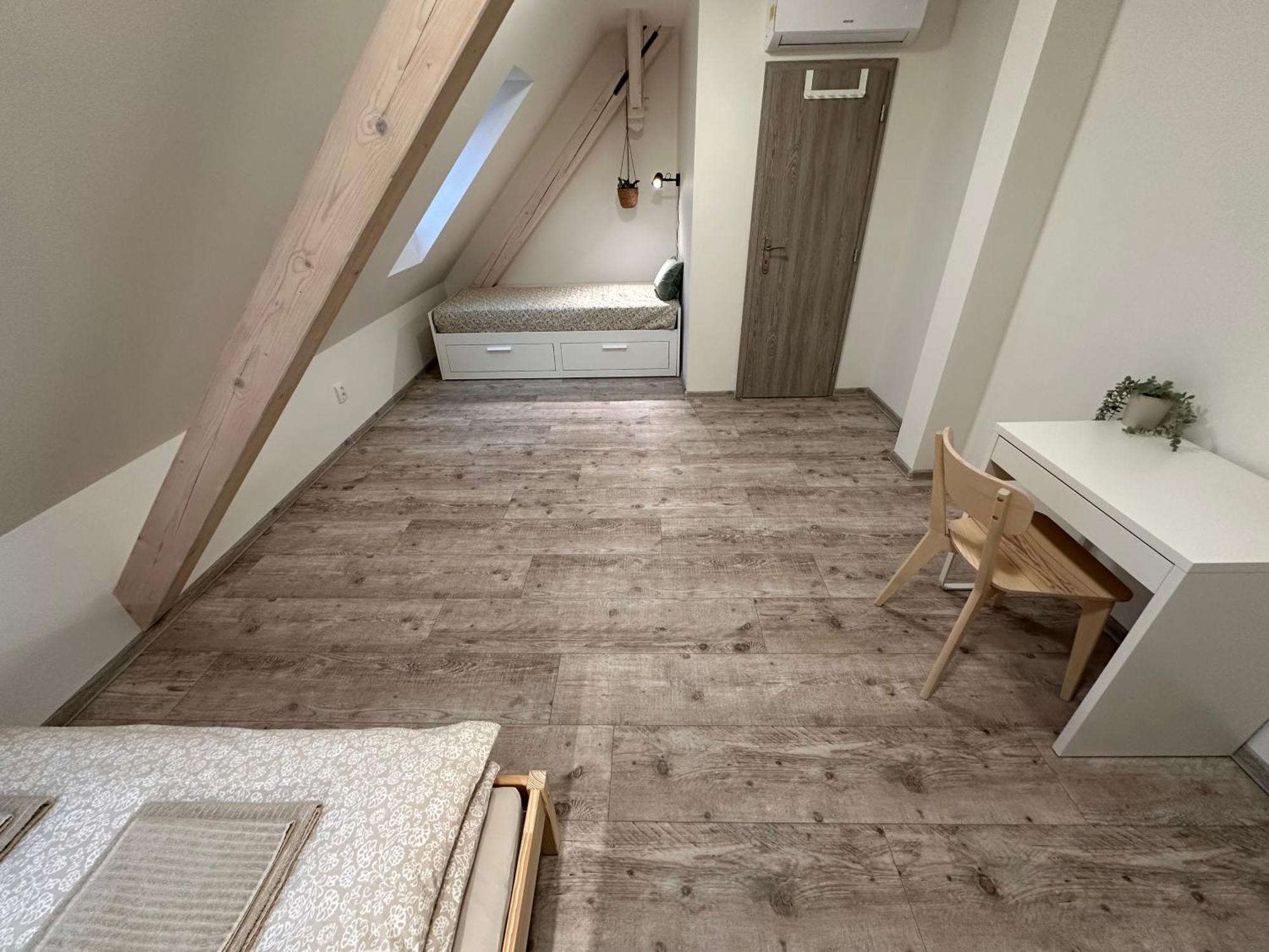 Apartmany Monastery Suites Zirec Dvůr Králové nad Labem Exteriér fotografie